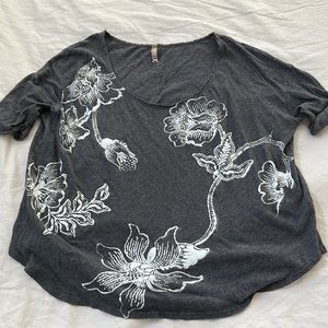 Free People flower tee S
